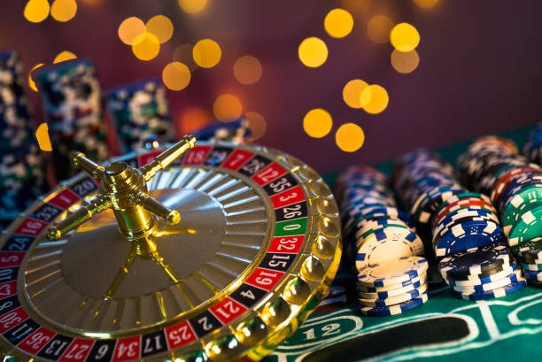 inatoge mobile app interface showing live football markets and casino games